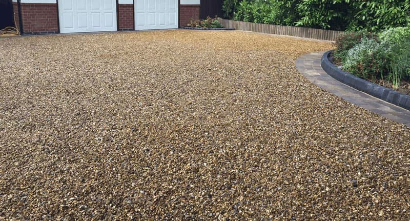 Finished gravel driveway with paved edging - Ambient Civil Auckland